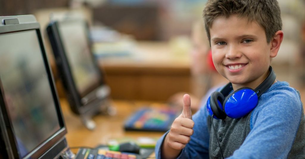 The Importance of Evoking Curiosity While Teaching Children Coding 1 Helps a Young Coder